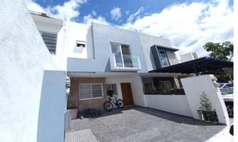 Foto de inmueble en Loma zapotlanejo, Col. Loma Dorada Secc C C.P. 45402, Tonalá