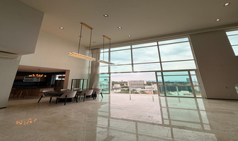 Foto de inmueble en Paseo Loma Larga, Col. Loma Real C.P. 45129, Zapopan