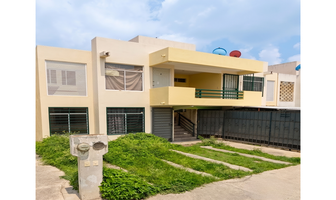 Foto de inmueble en Cto. de Aguacate, Col. Los Fresnos C.P. 45654, Tlajomulco de Zúñiga
