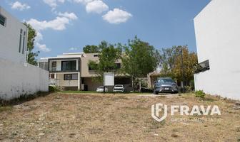 Foto de inmueble en AV. PASEO DE LOS ROBLES NORTE, Col. Los Robles C.P. 45134, Zapopan