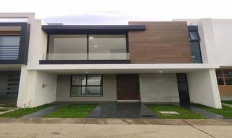 Foto de inmueble en Av Madeiras, Col. Madeiras C.P. 45134, Zapopan