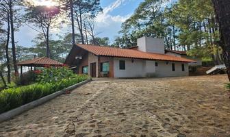 Foto de inmueble en Eduardo Montaño Sahagún paseo de los cazos, Col. Mazamitla C.P. 49500, Mazamitla