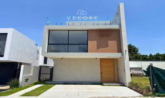 Foto de inmueble en Av. Paseo del Norte, Col. Parques Vallarta C.P. 45222, Zapopan