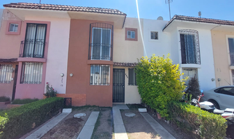Foto de inmueble en AV. CALIXTO QUIRARTE VILLASEÑOR, Col. Parques de Tesistán C.P. 45200, Zapopan