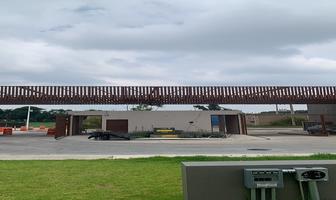 Foto de inmueble en AV MAGNOLIAS, Col. Parques de Zapopan C.P. 45138, Zapopan