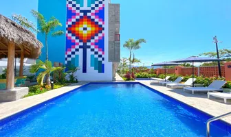 Foto de inmueble en Av las palmas  #253, Col. Parques las Palmas C.P. 48317, Puerto Vallarta