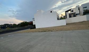 Foto de inmueble en Paseo Lluvias de Oro, Col. Paseos del Parque C.P. 45010, Zapopan