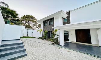 Foto de inmueble en Paseo de la Parota, Col. Pinar de La Venta C.P. 45221, Zapopan