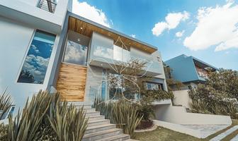 Foto de inmueble en AV.UNIVERSIDAD, Col. Puerta Plata C.P. 45116, Zapopan