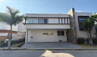 Foto de inmueble en AV UNIVERSIDAD, Col. Puerta del Bosque C.P. 45066, Zapopan