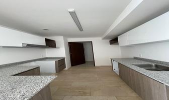 Foto de inmueble en Anillo Perif. Nte. Manuel Gómez Morín, Col. Puerta del Valle C.P. 45136, Zapopan