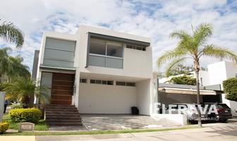 Foto de inmueble en PERIFERICO MANUEL GOMEZ MORIN, Col. Puerta del Valle C.P. 45136, Zapopan