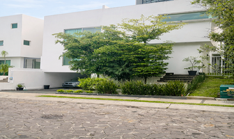 Foto de inmueble en Av Acueducto, Col. Real Del Parque C.P. 45138, Zapopan