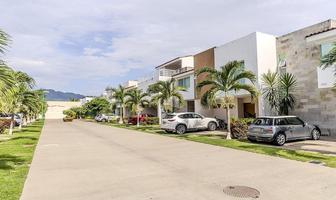 Foto de inmueble en AVENIDA DE LOS GRANDES LAGOS, Col. Residencial Fluvial Vallarta C.P. 48312, Puerto Vallarta