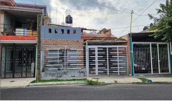 Foto de inmueble en jose maria castillo portugal, Col. Residencial Poniente C.P. 45136, Zapopan