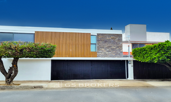Foto de inmueble en calle esmeralda, Col. Residencial Victoria C.P. 45089, Zapopan