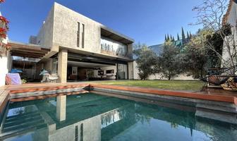 Foto de inmueble en Av. paseo royal country, Col. Royal Country C.P. 45116, Zapopan