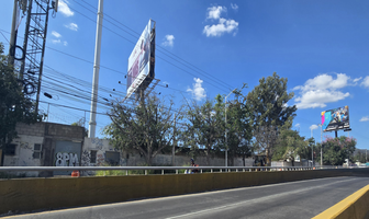 Foto de inmueble en Av. Lopez Mateos Sur, Col. San Agustin C.P. 45645, Tlajomulco de Zúñiga