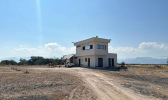 Foto de inmueble en Carretera libre Acatlán de Juárez a Cd. Guzmán km 11, jal 401, Col. San José de los Pozos C.P. 45713, Acatlán de Juárez