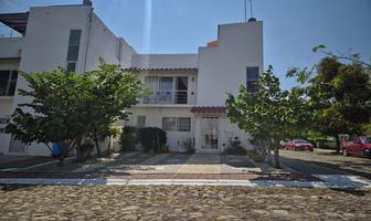 Foto de inmueble en Camino a las Pergolas, Col. San Juditas Tadeo C.P. 45903, Chapala