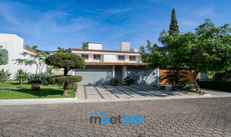 Foto de inmueble en Paseo de los Robles, Col. San Wenceslao C.P. 45110, Zapopan
