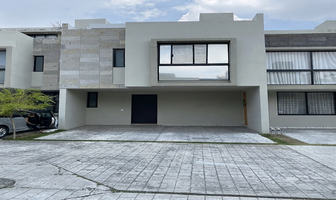 Foto de inmueble en Calle Santa Ana, Col. Santa Ana Tepetitlán C.P. 45230, Zapopan