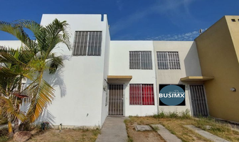 Foto de inmueble en Circuito Fuente de Ardales, Col. Santa Cruz Del Valle C.P. 45655, Tlajomulco de Zúñiga