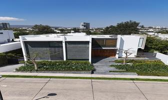 Foto de inmueble en Av. Universidad, Col. Santa Isabel C.P. 45110, Zapopan
