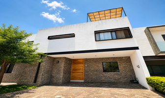 Foto de inmueble en Paseo del amanecer, Col. Solares C.P. 45019, Zapopan
