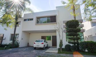 Foto de inmueble en av. paseo de la luna, Col. Solares C.P. 45019, Zapopan