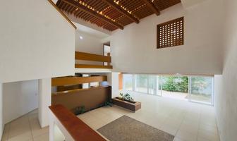 Foto de inmueble en avenida paseo solares, Col. Solares C.P. 45019, Zapopan