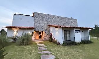 Foto de inmueble en Av Principal, Col. Tapalpa C.P. 49340, Tapalpa