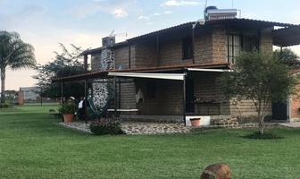 Foto de inmueble en cerca presa la Red, Col. Tepatitlán de Morelos Centro C.P. 47600, Tepatitlán de Morelos