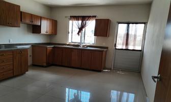 Foto de inmueble en circuito lorena ochoa, Col. Tepatitlán de Morelos Centro C.P. 47600, Tepatitlán de Morelos