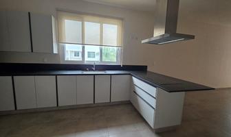 Foto de inmueble en Av. de los Arcos, Col. Tesoros del Nilo C.P. 45520, San Pedro Tlaquepaque