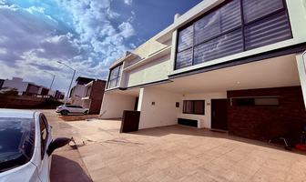 Foto de inmueble en Llardana, Col. Tres Pinos C.P. 45610, San Pedro Tlaquepaque