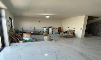 Foto de inmueble en Av. Madeiras, Col. Valle Imperial C.P. 45134, Zapopan