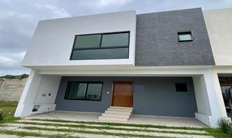 Foto de inmueble en Av. Paseo de la Cantera, Col. Valle Imperial C.P. 45134, Zapopan