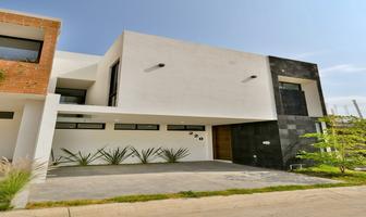 Foto de inmueble en Av. Paseo de la cantera, Col. Valle Imperial C.P. 45134, Zapopan
