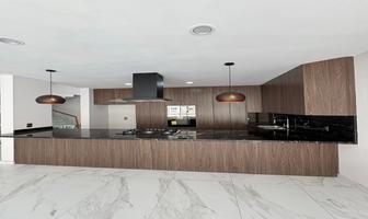 Foto de inmueble en Av Valle de los Imperios, Col. Valle Imperial C.P. 45134, Zapopan