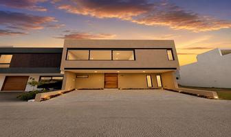 Foto de inmueble en Av. del Bosque Real, Col. Valle Imperial C.P. 45134, Zapopan