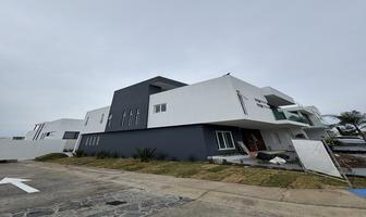 Foto de inmueble en Bv Valle Imperial, Col. Valle Imperial C.P. 45134, Zapopan