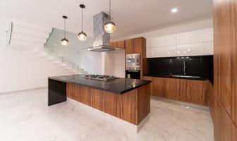 Foto de inmueble en Circuito Bosques, Col. Valle Imperial C.P. 45134, Zapopan