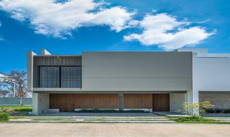 Foto de inmueble en Av valle de los imperios, Col. Valle Norte C.P. 45200, Zapopan
