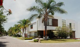 Foto de inmueble en Av Paseo San Arturo Sur, Col. Valle Real C.P. 45019, Zapopan