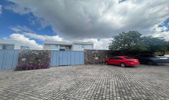 Foto de inmueble en Av.Del Bosque, Col. Villa Panamericana C.P. 45014, Zapopan