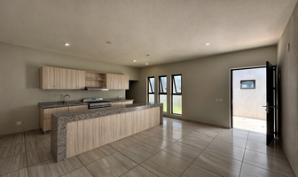 Foto de inmueble en Isla Arosa, Col. Villa Vicente Guerrero C.P. 44987, Guadalajara