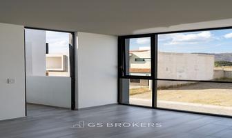 Foto de inmueble en Av Casa Fuerte, Col. Villas Camino Real de Colima C.P. 45646, Tlajomulco de Zúñiga