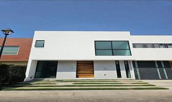 Foto de inmueble en Av. Casa Fuerte, Col. Villas de San Agustin C.P. 45645, Tlajomulco de Zúñiga