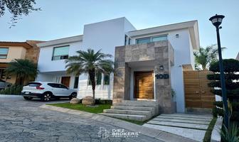 Foto de inmueble en Av. Paseo de los Virreyes, Col. Virreyes Residencial C.P. 45110, Zapopan